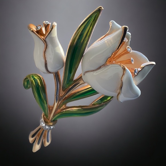 Ari D. Norman White Tulip Brooch - Picture 5 of 11